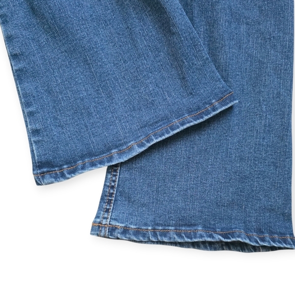Tinseltown Hi-Rise Pull On Flares, Size 0 - Picture 2 of 10